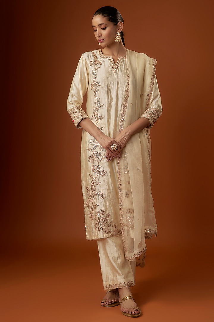 Ivory Pure Spun Silk Marori Embroidered Kurta Set by SURBHI SHAH at Pernia's Pop Up Shop