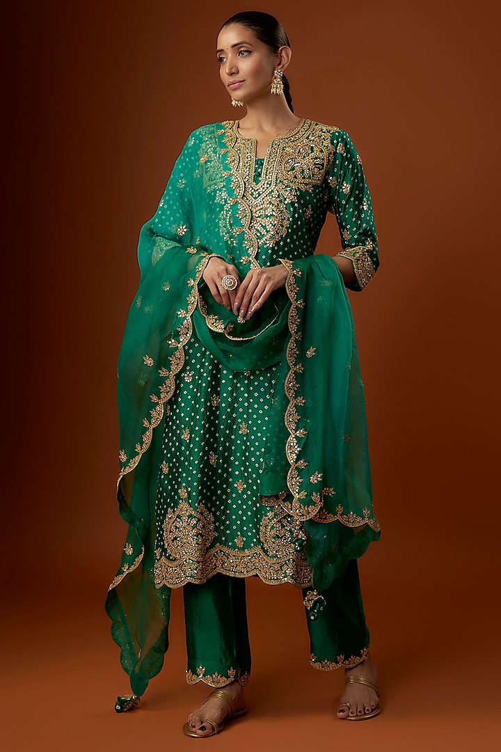 Emerald Green Pure Spun Silk Marori Embroidered Bandhej Kurta Set by SURBHI SHAH at Pernia's Pop Up Shop