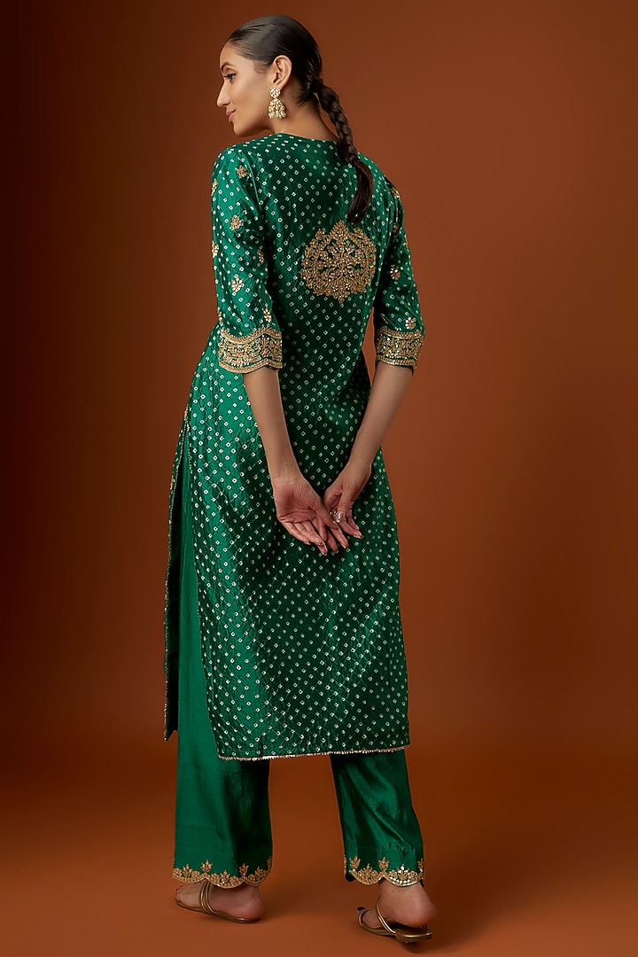 Emerald Green Pure Spun Silk Marori Embroidered Bandhej Kurta Set by SURBHI SHAH at Pernia's Pop Up Shop