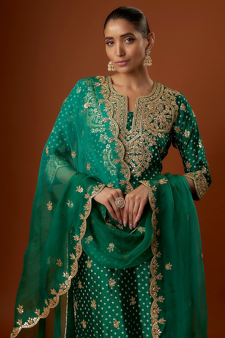 Emerald Green Pure Spun Silk Marori Embroidered Bandhej Kurta Set by SURBHI SHAH at Pernia's Pop Up Shop