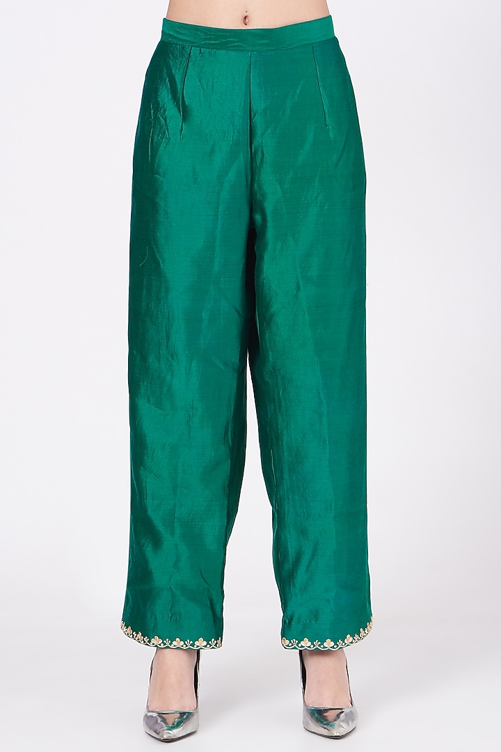 Bottle Green Hand Embroidered Kurta Set by SURBHI SHAH at Pernia's Pop Up Shop