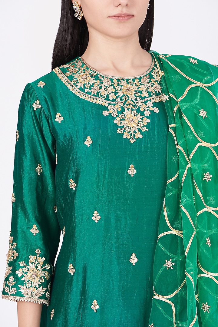Bottle Green Hand Embroidered Kurta Set by SURBHI SHAH at Pernia's Pop Up Shop
