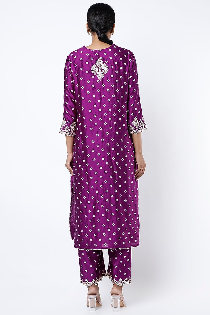 Plum Purple Spun Silk Bandhani Printed Kurta Set by SURBHI SHAH at Pernia's Pop Up Shop