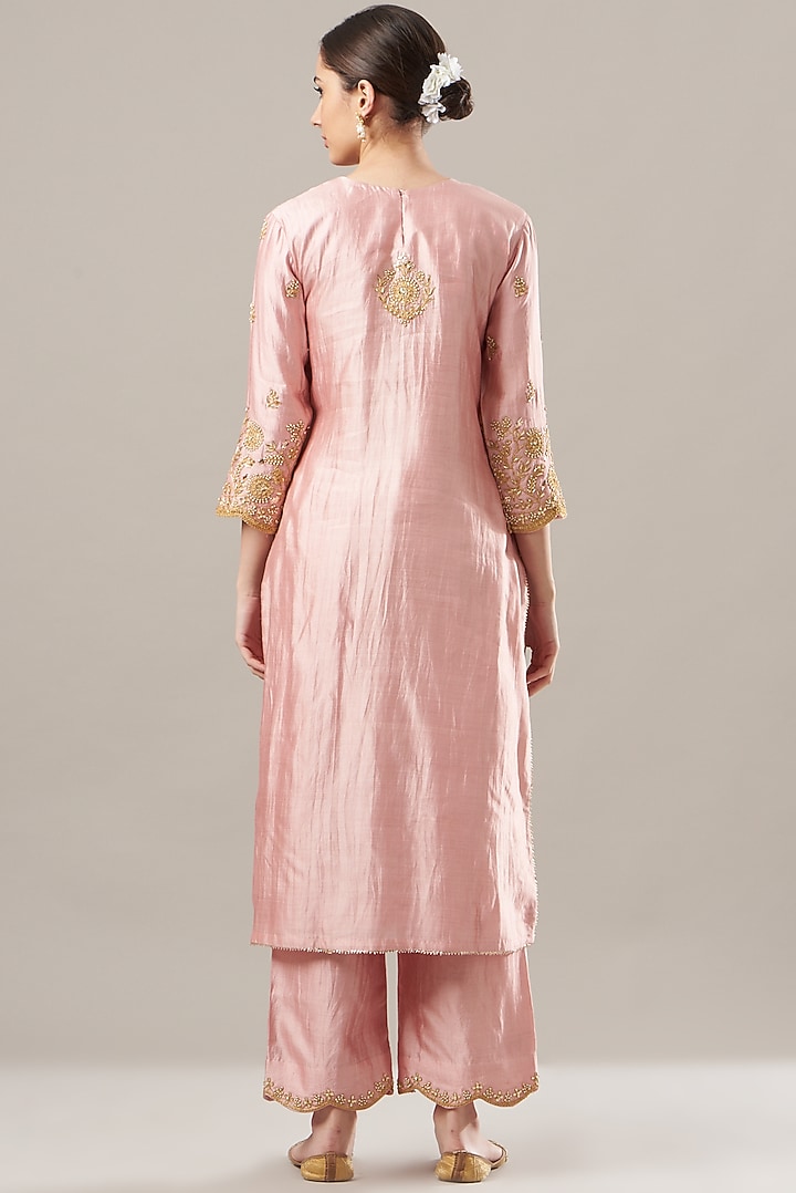 Rose Gold Embroidered Kurta Set by SURBHI SHAH at Pernia's Pop Up Shop