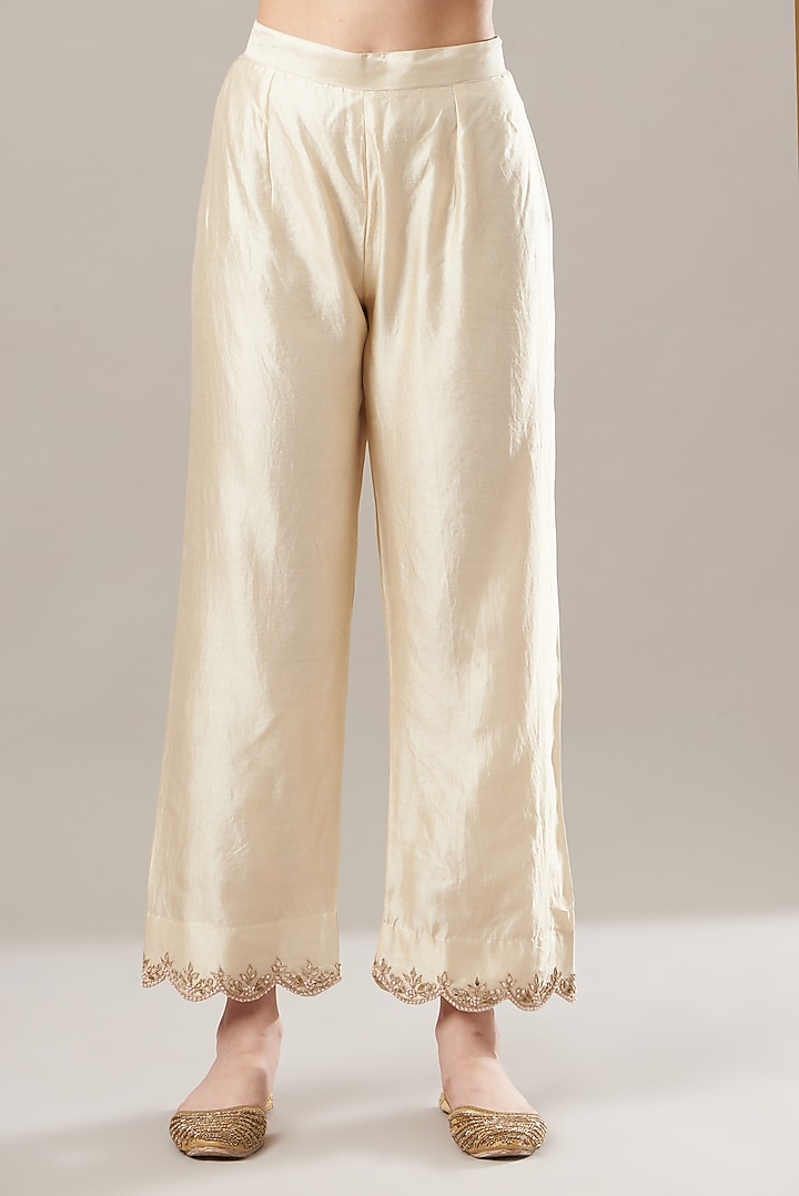 Ivory Hand Embroidered Kurta Set by SURBHI SHAH at Pernia's Pop Up Shop
