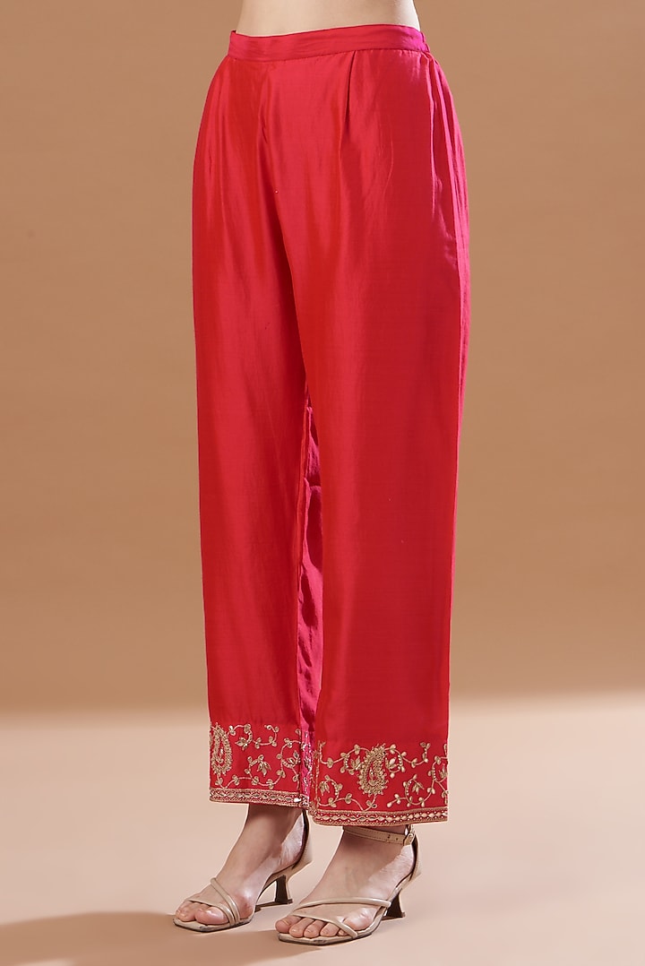 Red Embroidered Kurta Set by SURBHI SHAH at Pernia's Pop Up Shop