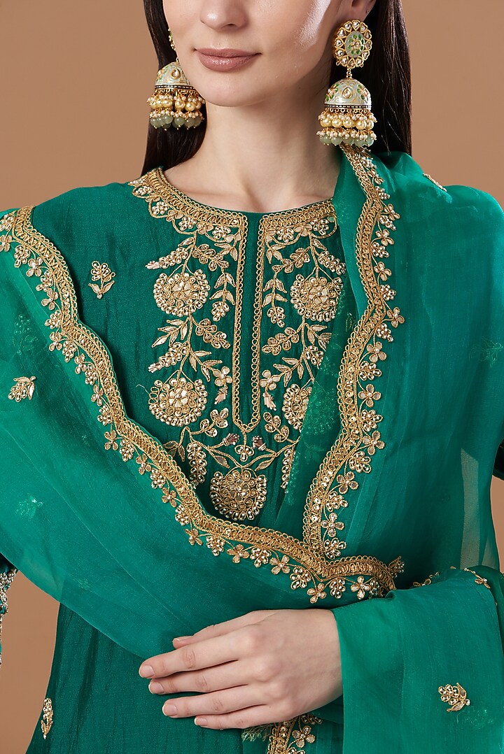 Bottle Green Embroidered Kurta Set by SURBHI SHAH at Pernia's Pop Up Shop