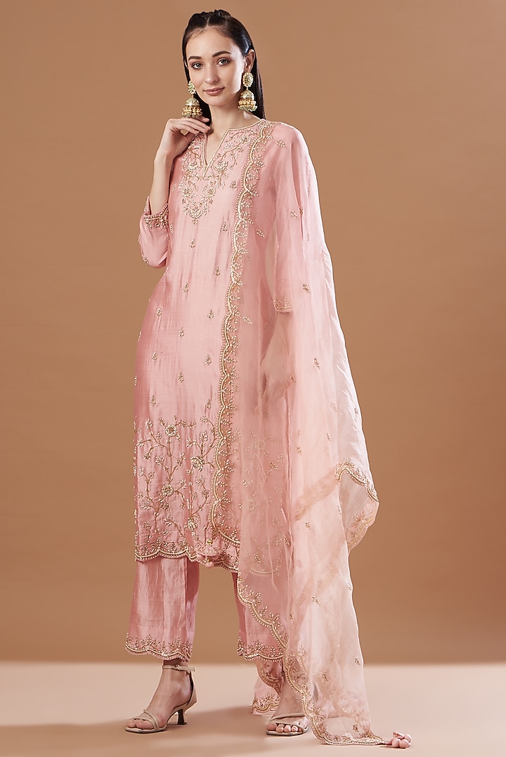 Light Pink Embroidered Kurta Set by SURBHI SHAH at Pernia's Pop Up Shop