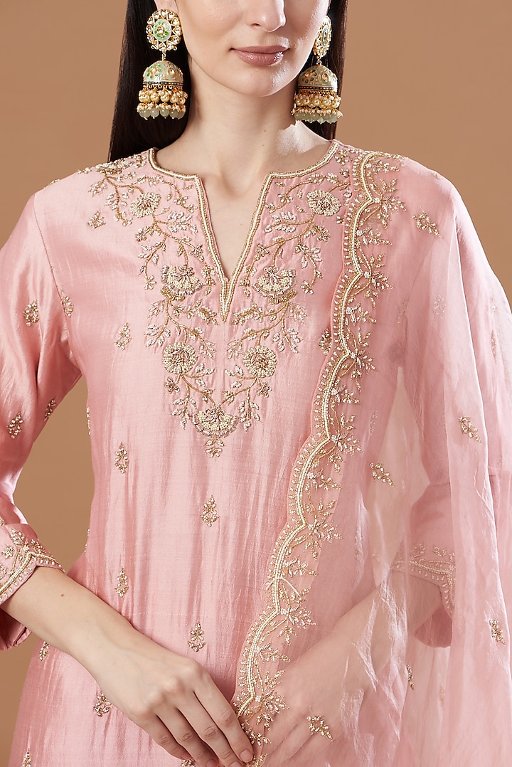 Light Pink Embroidered Kurta Set by SURBHI SHAH at Pernia's Pop Up Shop