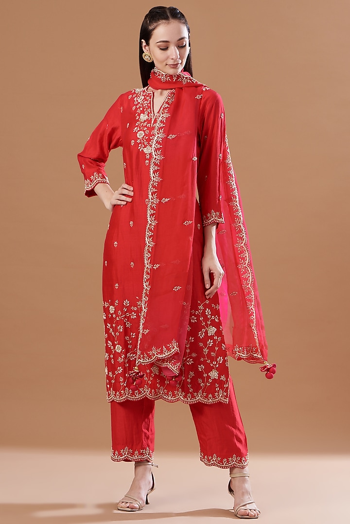 Red Hand Embroidered Kurta Set by SURBHI SHAH at Pernia's Pop Up Shop