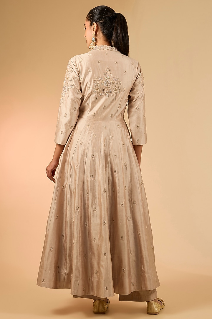 Pearl White Spun Silk Angrakha Kurta Set by Surbhi Shah at Pernia's Pop Up Shop