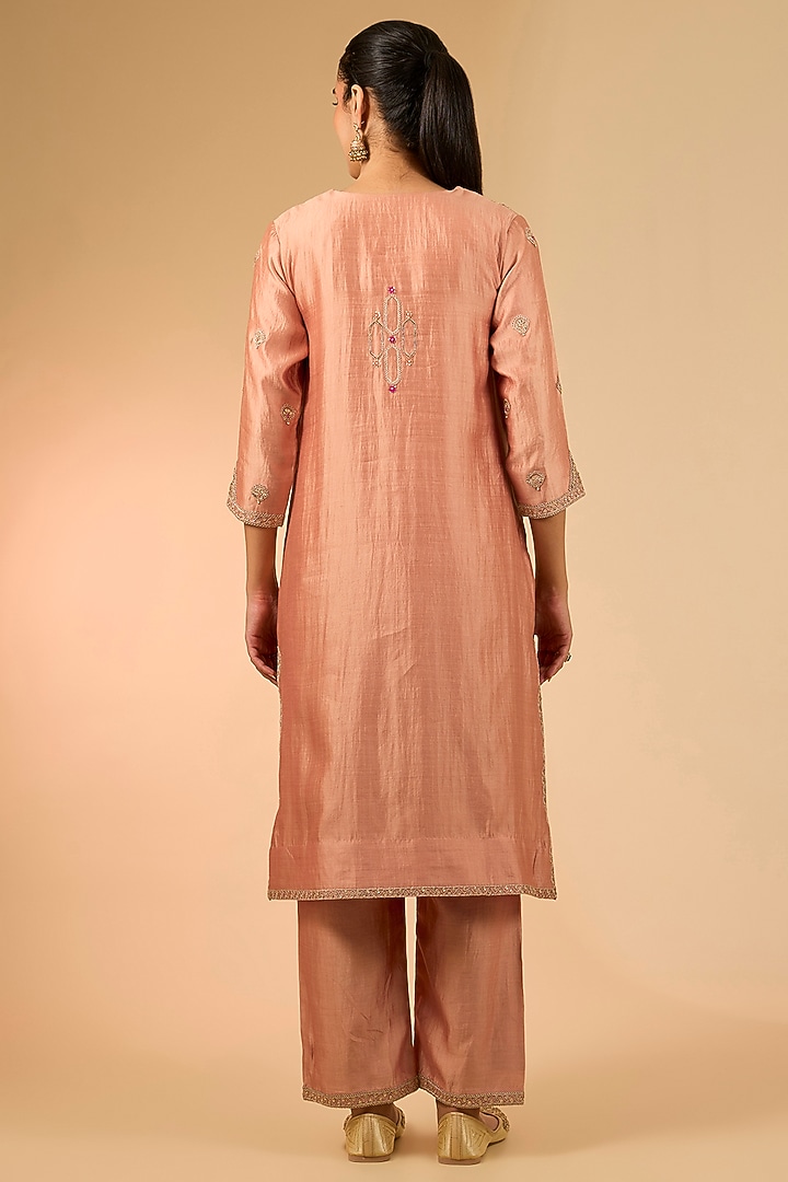 Old Rose Spun Silk Marori Work Kurta Set by Surbhi Shah at Pernia's Pop Up Shop