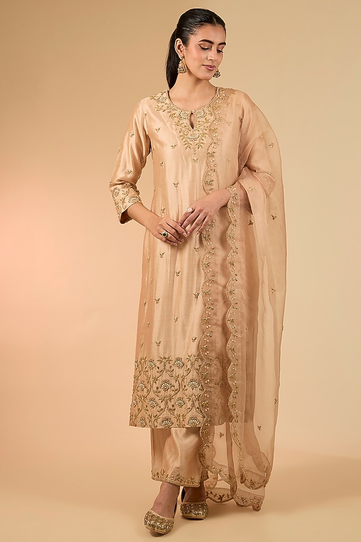 Champagne Spun Silk Marori Work Kurta Set by Surbhi Shah at Pernia's Pop Up Shop