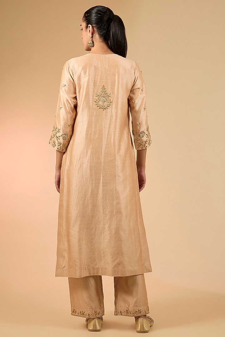 Champagne Spun Silk Marori Work Kurta Set by Surbhi Shah at Pernia's Pop Up Shop