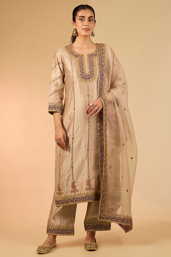 Champagne Spun Silk Marori Work Kurta Set by Surbhi Shah at Pernia's Pop Up Shop