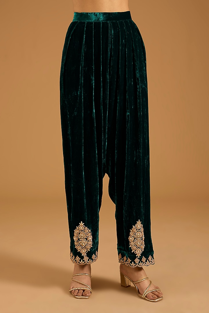 Navy Blue Velvet Marori Hand Embroidered Kurta Set by SURBHI SHAH at Pernia's Pop Up Shop