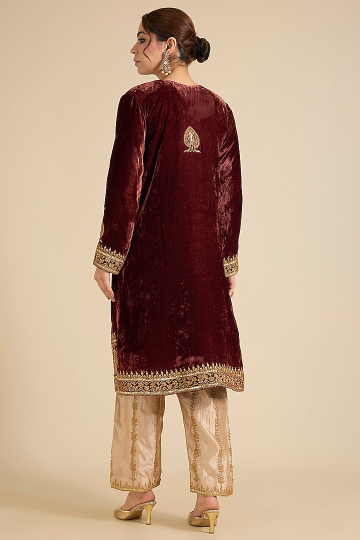 Brown & Champagne Velvet Embroidered Kurta Set by SURBHI SHAH at Pernia's Pop Up Shop