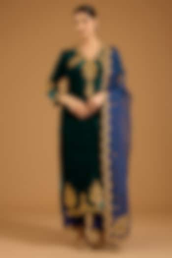 Emerald Green Velvet Marori Embroidered Kurta Set by SURBHI SHAH at Pernia's Pop Up Shop