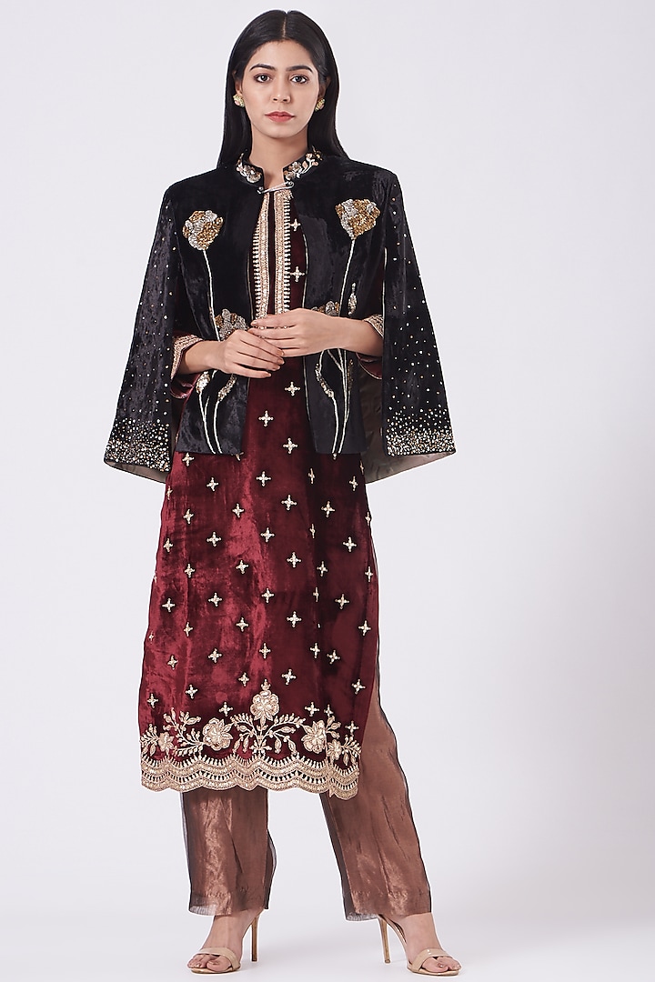 Black Cape With Hand Embroidery by SURBHI SHAH