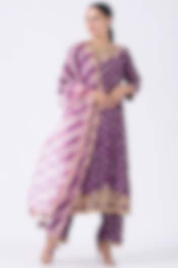 Purple Hand Embroidered Kurta Set by SURBHI SHAH at Pernia's Pop Up Shop