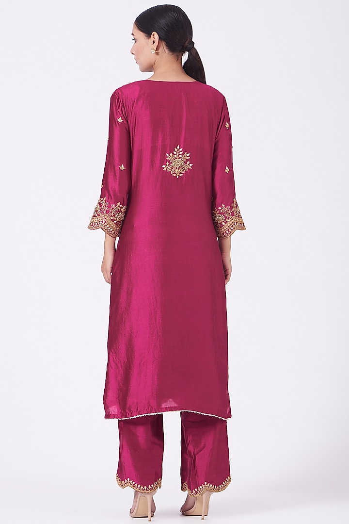 Wine Hand Embroidered Kurta Set by SURBHI SHAH at Pernia's Pop Up Shop