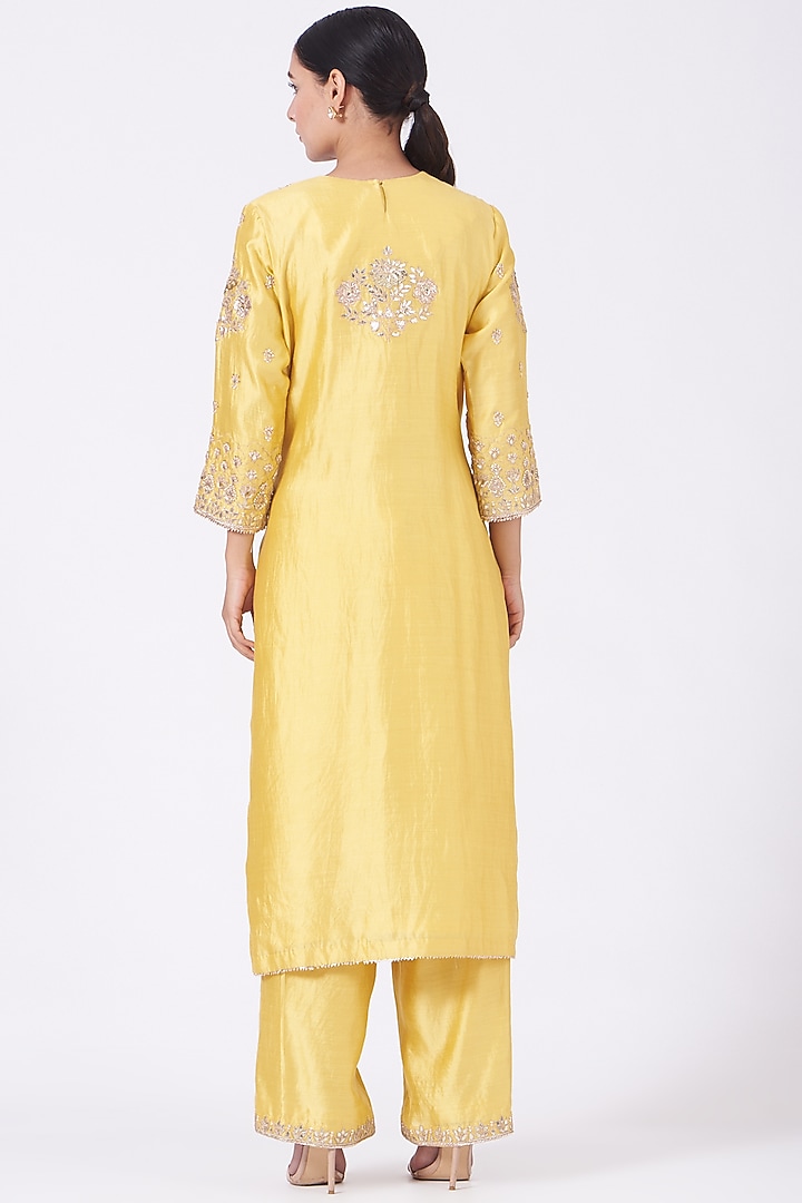Butter Yellow Hand Embroidered Kurta Set by SURBHI SHAH at Pernia's Pop Up Shop