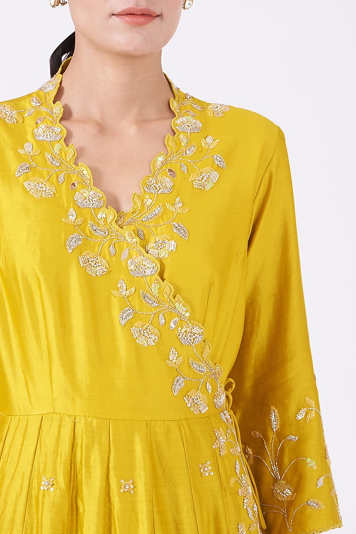 Dandelion Yellow Hand Embroidered Angrakha Kurta Set by SURBHI SHAH at Pernia's Pop Up Shop