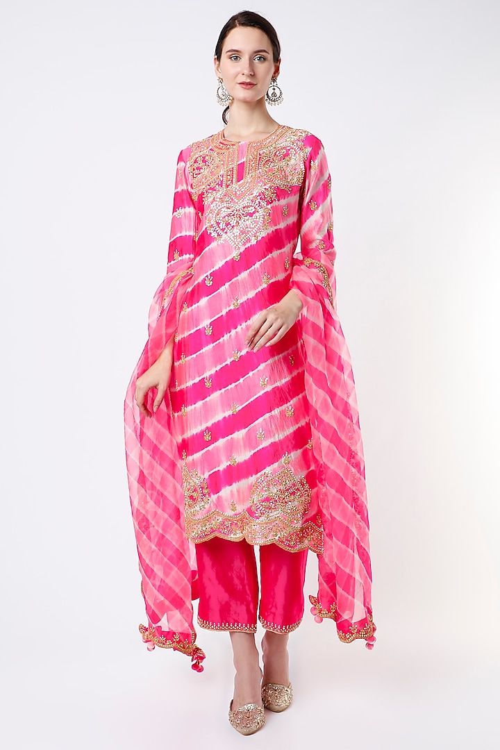 Candy Pink Embroidered Leheriya Kurta Set by SURBHI SHAH at Pernia's Pop Up Shop