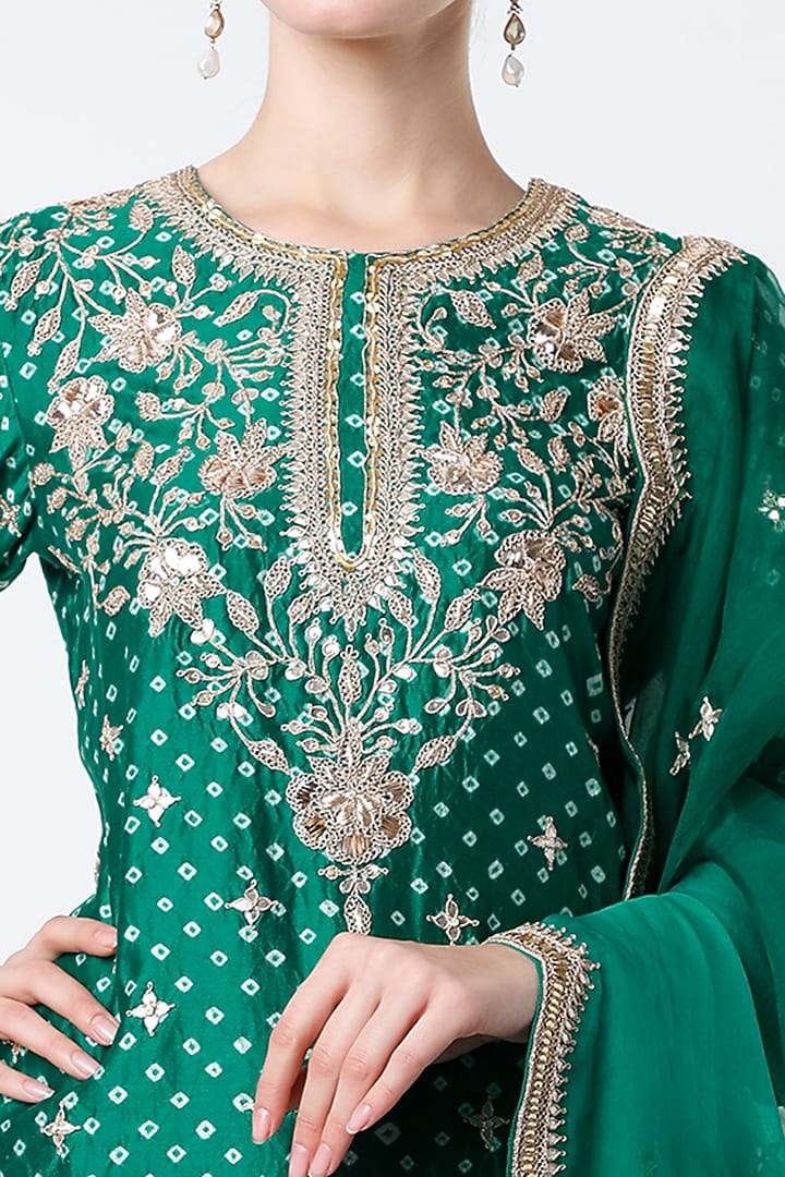 Dark Turquoise Hand Embroidered Kurta Set by SURBHI SHAH at Pernia's Pop Up Shop