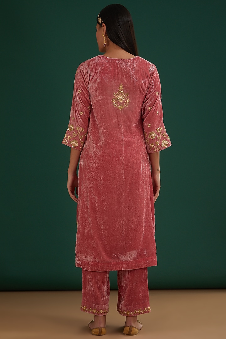 Rose Gold Hand Embroidered Kurta Set by SURBHI SHAH at Pernia's Pop Up Shop