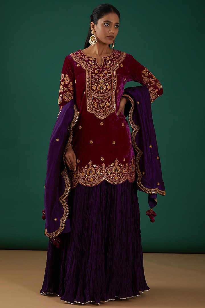 Magenta Pure Velvet Embroidered Kurta Set by SURBHI SHAH
