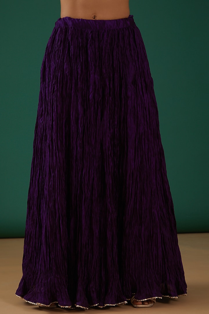 Magenta Pure Velvet Embroidered Kurta Set by SURBHI SHAH at Pernia's Pop Up Shop