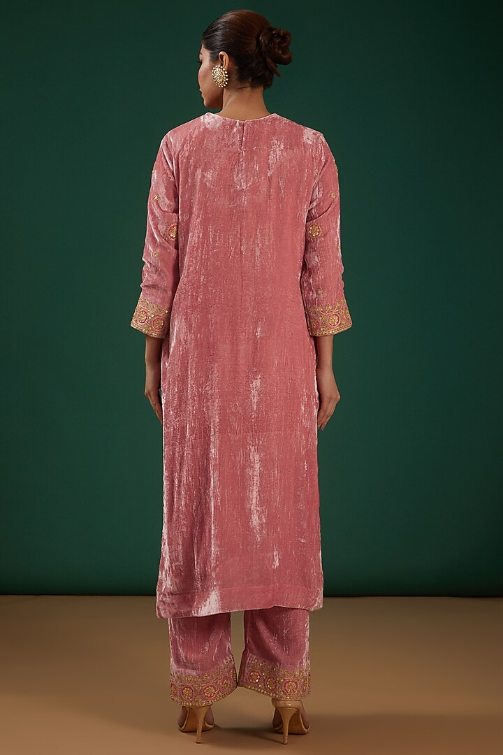 Rose Gold Hand Embroidered Kurta Set by SURBHI SHAH at Pernia's Pop Up Shop