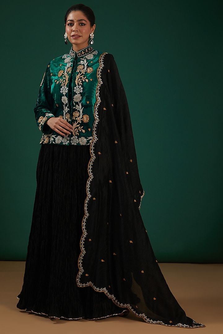 Emerald Green Hand Embroidered Jacket Set by SURBHI SHAH