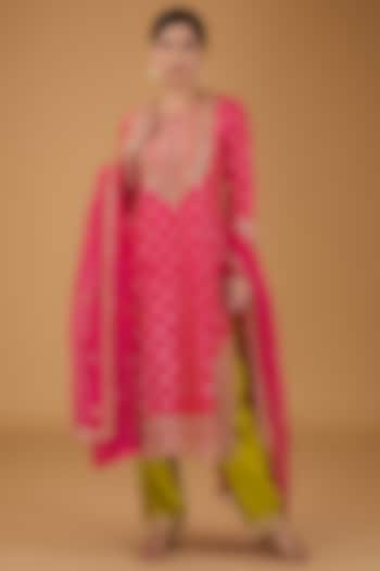 Hot Pink Pure Spun Silk Marori Sequins Work Kurta Set by Surbhi Shah at Pernia's Pop Up Shop