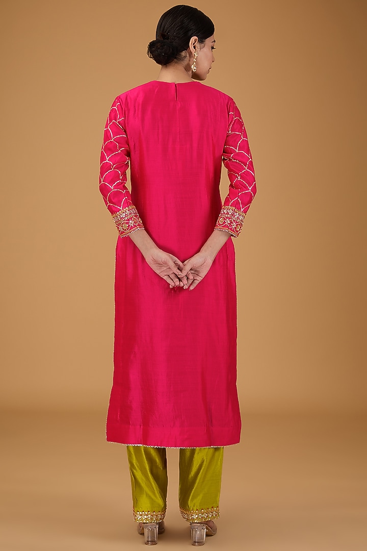Hot Pink Pure Spun Silk Marori Sequins Work Kurta Set by Surbhi Shah at Pernia's Pop Up Shop