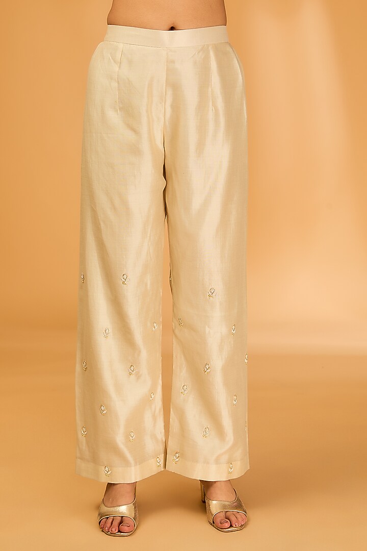 Ivory Spun Silk Zardosi Embroidered Kurta Set by SURBHI SHAH at Pernia's Pop Up Shop
