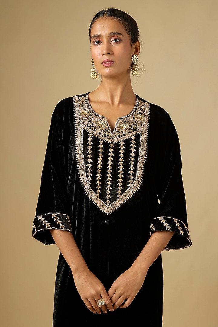 Black Velvet Zardosi Work Kaftan Set by SURBHI SHAH at Pernia's Pop Up Shop