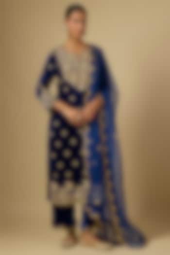 Navy Blue Velvet Pearl Work Kurta Set by SURBHI SHAH at Pernia's Pop Up Shop