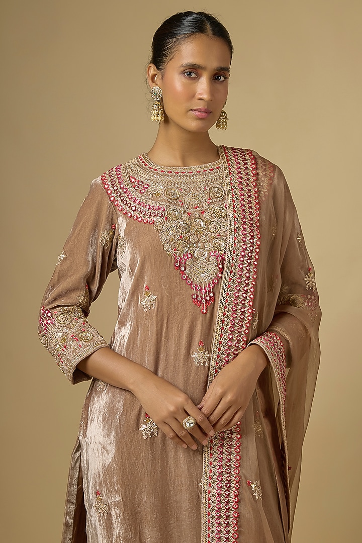 Mocha Velvet Resham Embroidered Kurta Set by SURBHI SHAH at Pernia's Pop Up Shop