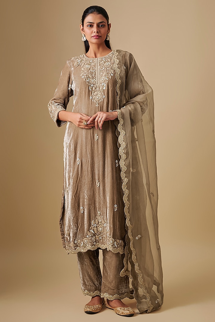 Mocha Brown Velvet Marori & Sequin Embroidered Kurta Set by SURBHI SHAH at Pernia's Pop Up Shop