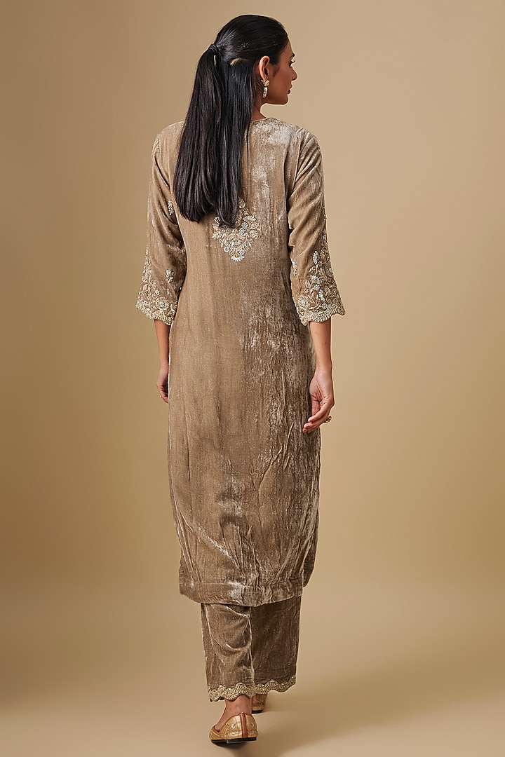 Mocha Brown Velvet Marori & Sequin Embroidered Kurta Set by SURBHI SHAH at Pernia's Pop Up Shop