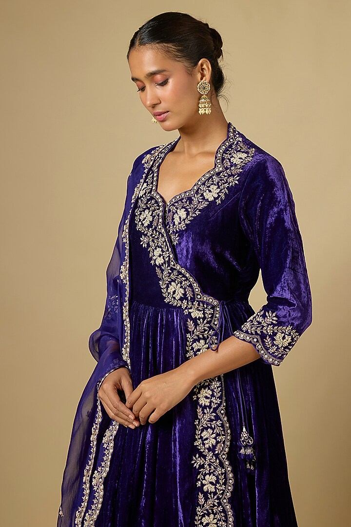 Purple Velvet Pearl Work Kurta Set by SURBHI SHAH at Pernia's Pop Up Shop