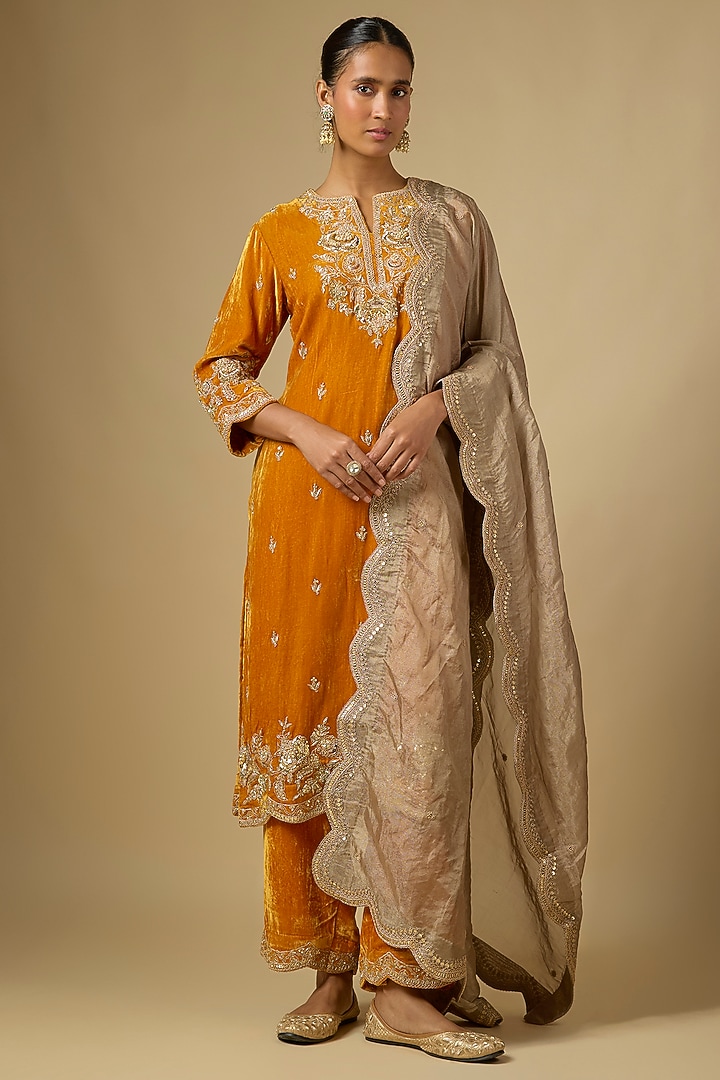 Mustard Velvet Zardosi Work Kurta Set by SURBHI SHAH at Pernia's Pop Up Shop
