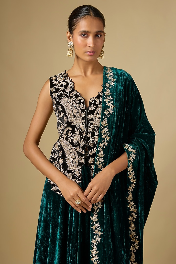 Black & Green Velvet Skirt Set by SURBHI SHAH at Pernia's Pop Up Shop