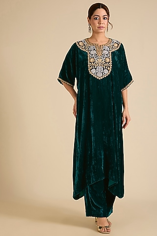Emerald Green Velvet Kaftan Set by SURBHI SHAH