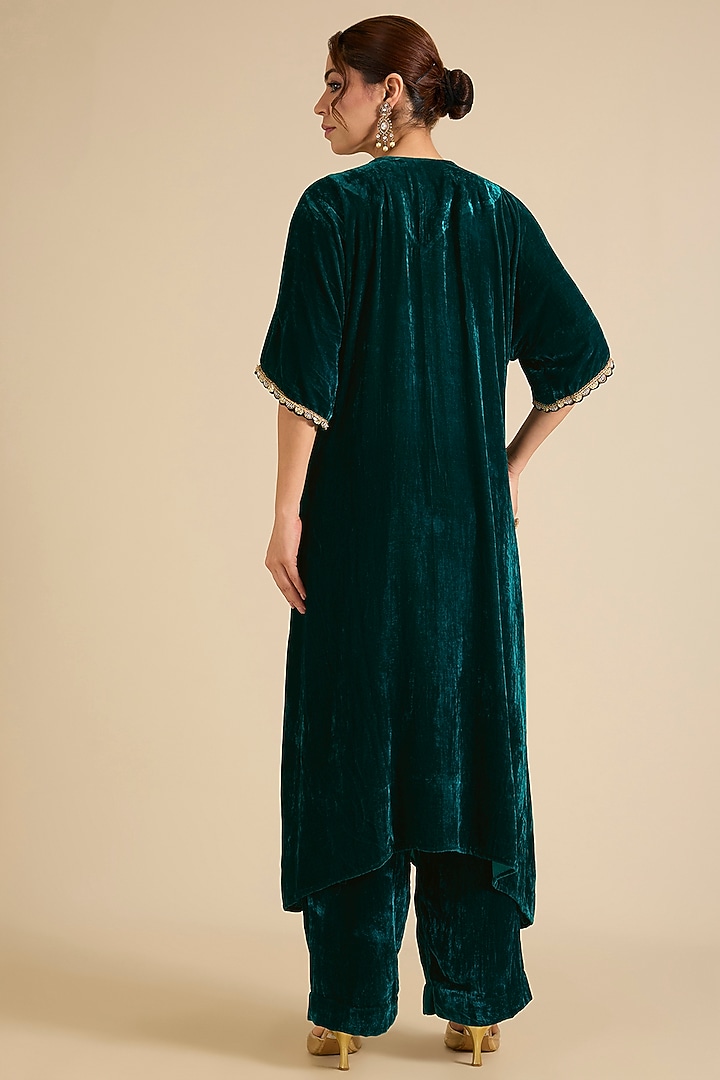 Emerald Green Velvet Kaftan Set by SURBHI SHAH at Pernia's Pop Up Shop