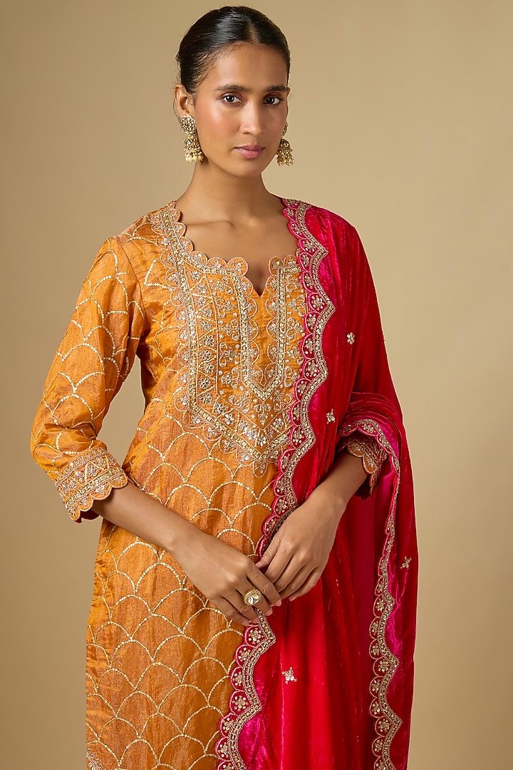 Mango & Rani Pink Velvet Sequins Embroidered Kurta Set by SURBHI SHAH at Pernia's Pop Up Shop