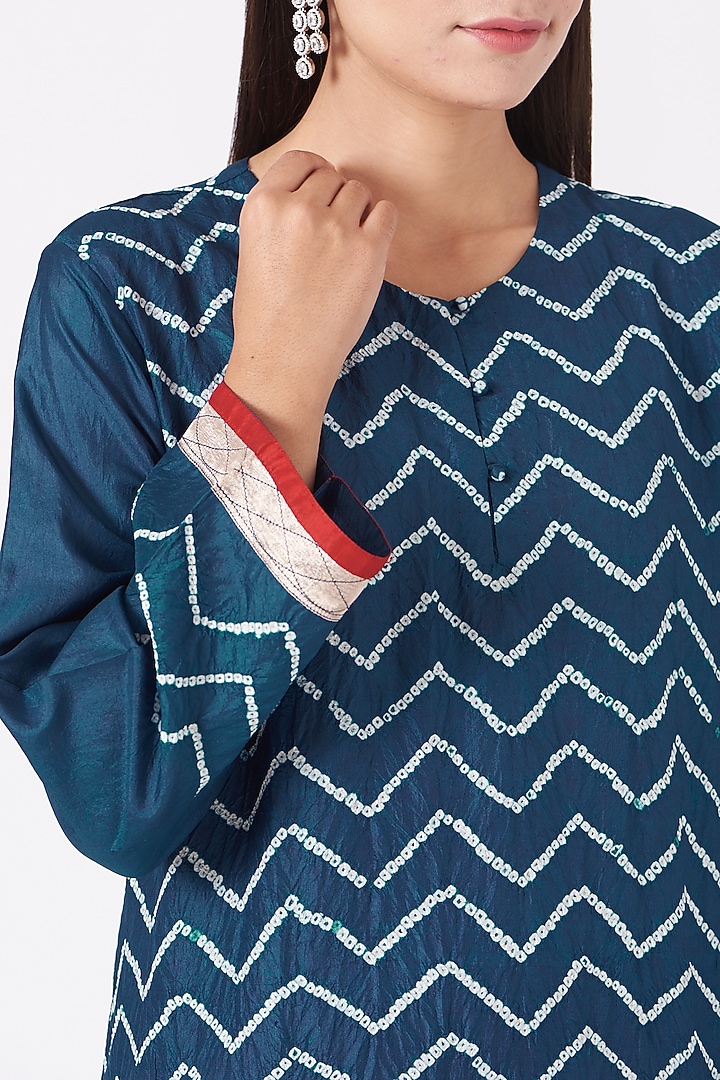 Cobalt Blue Bandhani Printed Kurta Set by Sunita Shanker at Pernia's Pop Up Shop