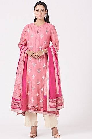 Blush Pink Bandhani Printed Kurta Set by Sunita Shanker